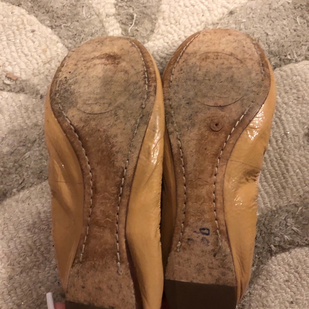 nude / tan tory burch flats - Picture 3 of 4